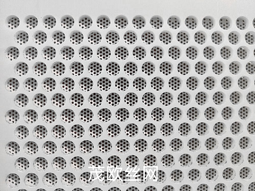 2mm白色塑料pp微孔沖孔板即將交貨